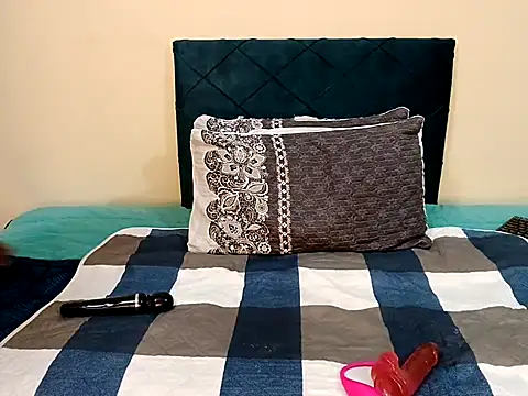 chloechrome online show from 03/21/25, 05:23