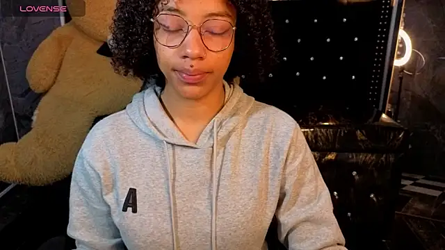 Violeth b online show from 03/23/26, 01:00