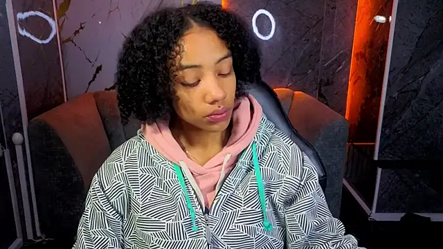 Violeth b online show from 11/17/25, 12:42