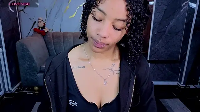 Violeth b online show from 04/18/26, 01:02