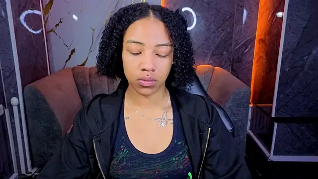 Violeth b online show from 11/18/25, 01:03