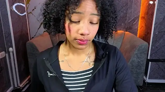 Violeth b online show from 11/06/25, 12:53