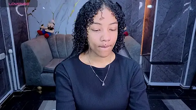 Violeth b online show from 04/13/26, 01:04