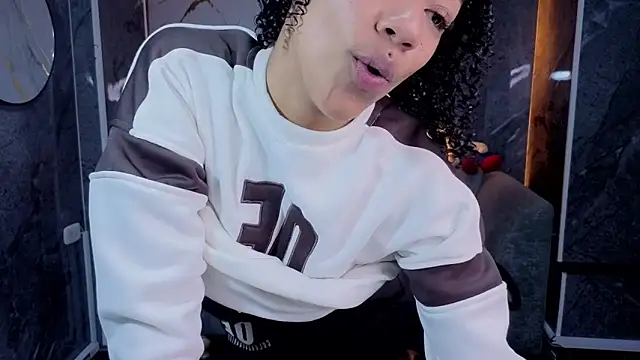 Violeth b online show from 05/01/26, 01:16