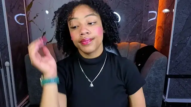 Violeth b online show from 11/05/25, 12:52