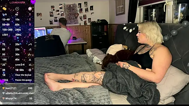 Snapshot of elina_may chatting on 03/06/25, 06:26 elina may online show from 03/06/25, 06:26