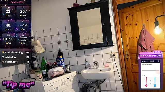 Snapshot of elina_may chatting on 12/14/24, 01:59 elina may online show from 12/14/24, 01:59