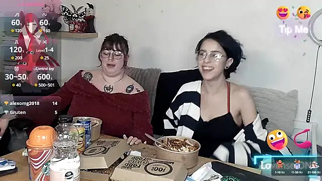 Snapshot of LisandreLaVenale chatting on 02/02/25, 10:06 LisandreLaVenale online show from 02/02/25, 10:06