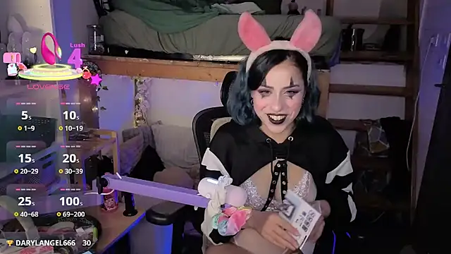 LisandreLaVenale online show from 04/04/26, 09:43