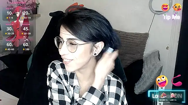 Snapshot of LisandreLaVenale chatting on 01/05/25, 09:03 LisandreLaVenale online show from 01/05/25, 09:03
