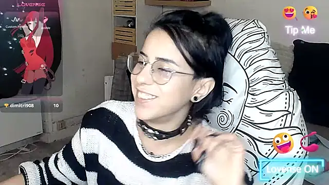Snapshot of LisandreLaVenale chatting on 01/21/25, 09:15 LisandreLaVenale online show from 01/21/25, 09:15