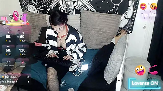 Snapshot of LisandreLaVenale chatting on 03/16/25, 08:10 LisandreLaVenale online show from 03/16/25, 08:10