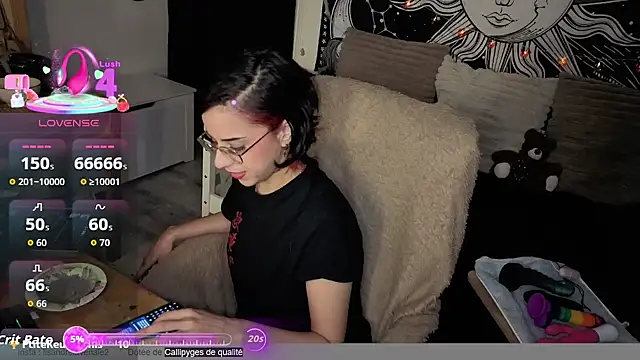 Snapshot of LisandreLaVenale chatting on 09/17/25, 10:12 LisandreLaVenale online show from 09/17/25, 10:12