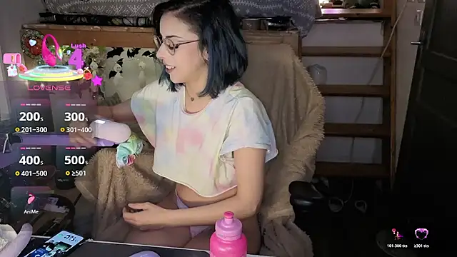 LisandreLaVenale online show from 04/11/26, 10:24