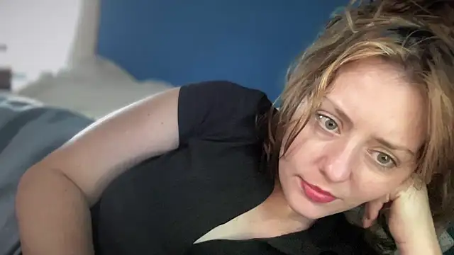 SkarlettRose96 online show from 09/17/25, 02:19