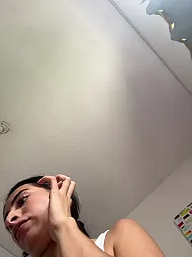 IssabellaLopez online show from 05/20/26, 04:48