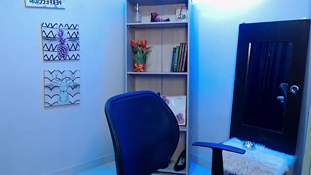 Snapshot of Jeam_hot chatting on 02/02/25, 04:32 Jeam hot online show from 02/02/25, 04:32