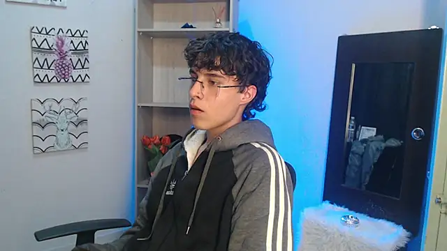 Snapshot of Jeam_hot chatting on 01/15/25, 01:02 Jeam hot online show from 01/15/25, 01:02