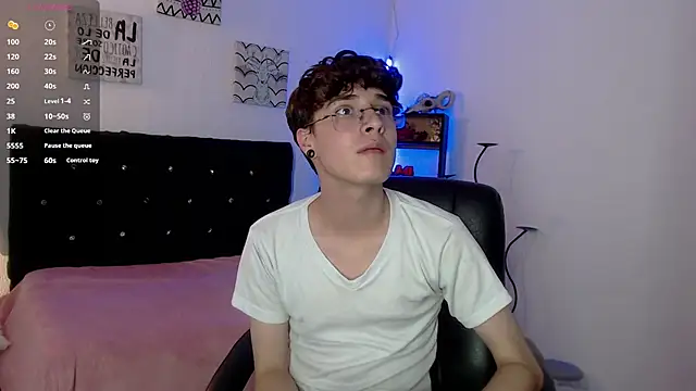 Jeam hot online show from 11/18/25, 09:40