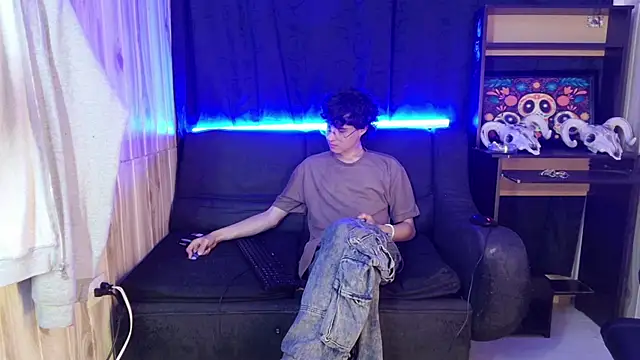 Snapshot of Jeam_hot chatting on 02/14/25, 01:23 Jeam hot online show from 02/14/25, 01:23