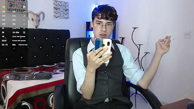 Jeam hot online show from 10/21/25, 10:42