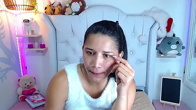 Alison Wiley online show from 03/11/26, 06:46