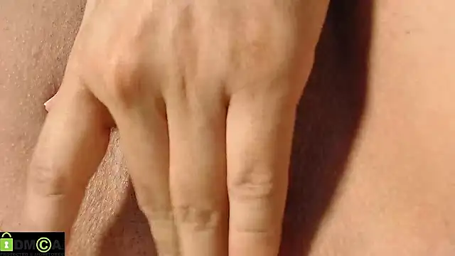 Snapshot of mikellwilliams10 chatting on 01/08/26, 12:38 mikellwilliams10 online show from 01/08/26, 12:38