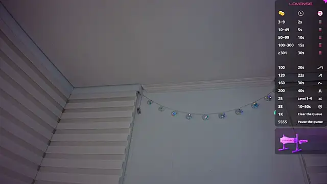 venusleroy  online show from 03/19/26, 11:38