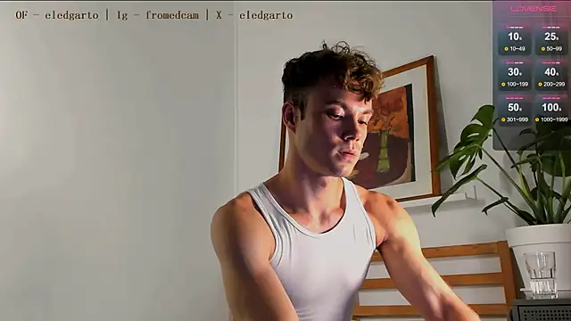 Snapshot of fromed chatting on 07/10/26, 10:43 fromed online show from 07/10/26, 10:43