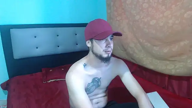 Snapshot of kalipso_n-jones chatting on 02/17/25, 03:22 kalipso n-jones online show from 02/17/25, 03:22
