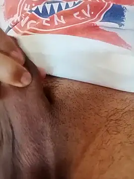 El baby12 online show from 10/25/25, 09:08