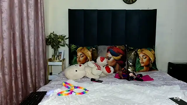 quenliyasa online show from 12/14/25, 09:20