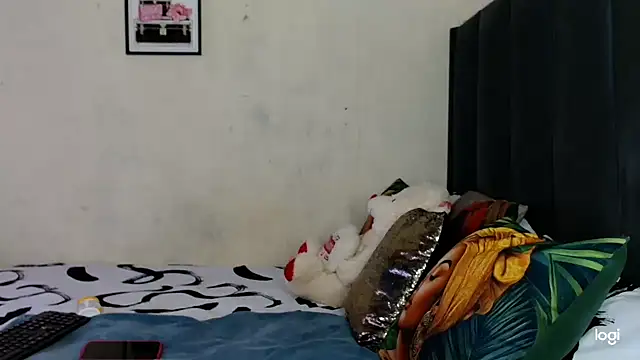 quenliyasa online show from 03/18/26, 11:13