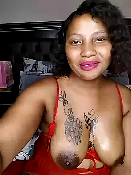 Snapshot of quenliyasa chatting on 02/14/25, 11:31 quenliyasa online show from 02/14/25, 11:31