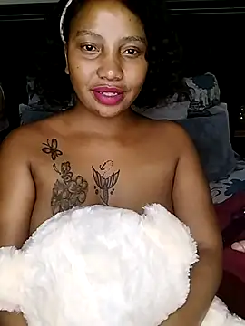 Snapshot of quenliyasa chatting on 02/16/25, 01:27 quenliyasa online show from 02/16/25, 01:27
