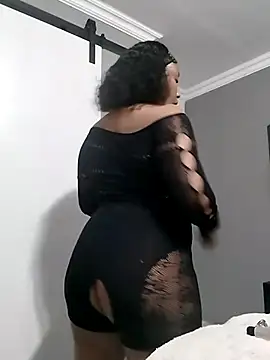 quenliyasa online show from 03/06/26, 11:11