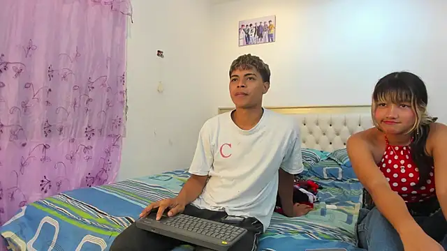 dafnezahiraa  online show from 03/05/25, 04:56