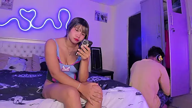 dafnezahiraa  online show from 02/14/26, 09:15