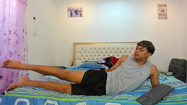 dafnezahiraa  online show from 01/30/25, 06:10