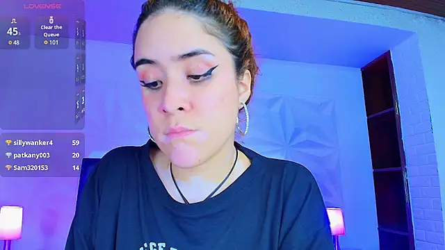 Alaaskaa  online show from 02/18/25, 01:21