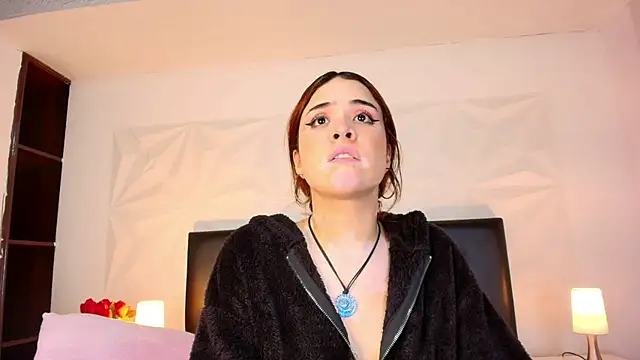 Alaaskaa  online show from 03/21/25, 01:24