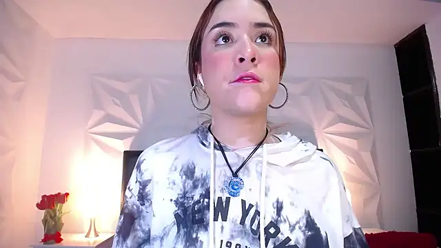 Alaaskaa  online show from 02/08/25, 07:05