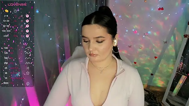 Lei White online show from 11/18/25, 07:50