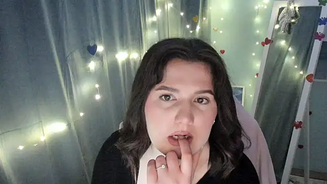 Lei White online show from 03/22/25, 01:11