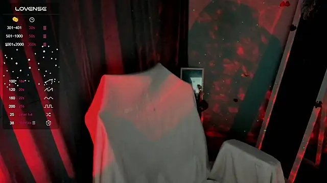 Lei White online show from 10/10/25, 07:47