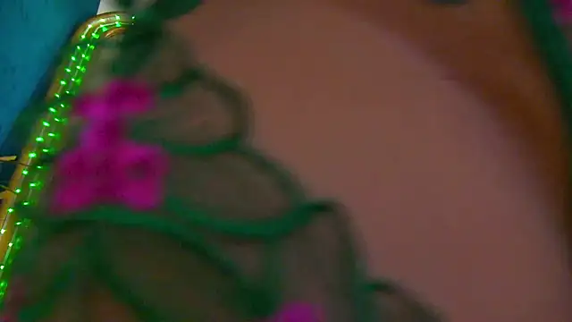 Foxxxy MILF online show from 06/08/26, 03:51