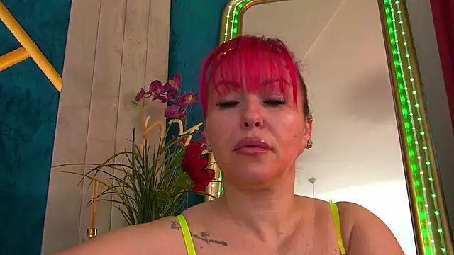 Foxxxy MILF online show from 05/08/26, 03:54