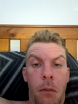 aus guy93 online show from 11/13/25, 03:27