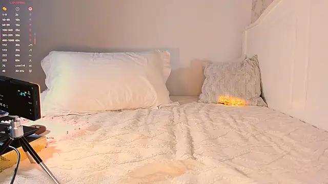 Allena moan online show from 09/15/25, 09:54