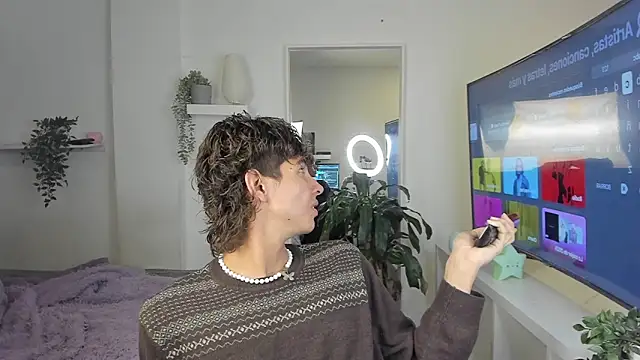 santy-kitty online show from 12/02/25, 02:34